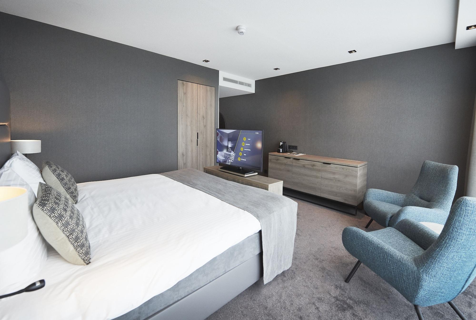 Van Der Valk Hotel لييْفاردين المظهر الخارجي الصورة