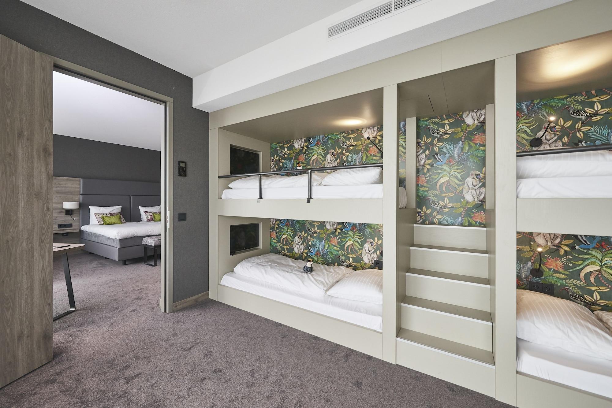 Van Der Valk Hotel لييْفاردين المظهر الخارجي الصورة