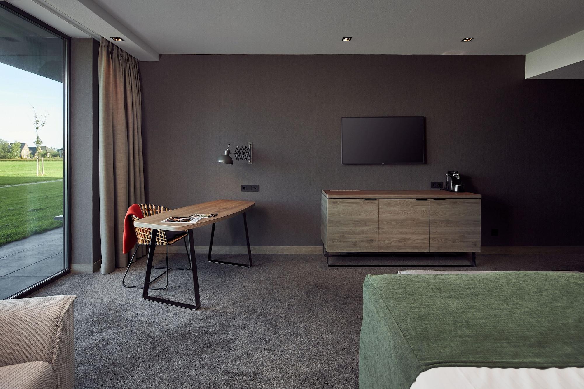 Van Der Valk Hotel لييْفاردين المظهر الخارجي الصورة
